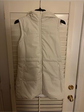 Celsius white sleeveless puffer vest